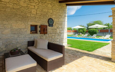 Bozac: Proprietà, Camera, Costruzione, Casa, Interior Design, Mobilia, Parete, Immobiliare, Casa, Architettura