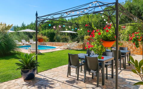 Rabac 634: Proprietà, Giardino, Immobiliare, Backyard, Cortile, Terrazza, Botanica, Casa, Costruzione, Landscaping