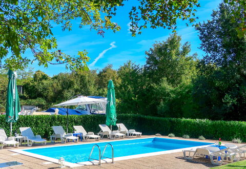 Krk Malinska 632: Acqua, Pianta, Cielo, Proprietà, Piscina, Albero, Azzurro, Nube, Shade, Mobili Da Esterno