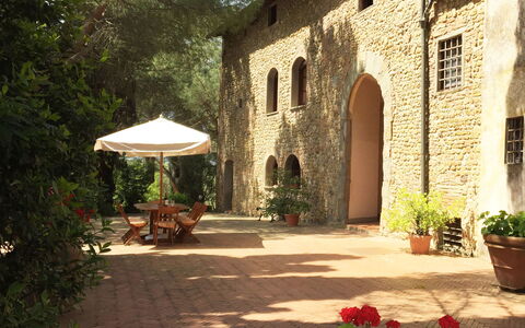 Malmantile: Proprietà, Costruzione, Cortile, Terrazza, Hacienda, Immobiliare, Casa, Estate, Backyard, Landscaping