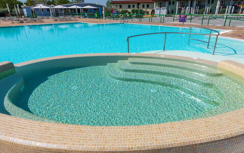 Sirmione 618: Piscina, Materiale Composito, Ricorrere, Tempo Libero, Shade, Terme, Giochi D'Acqua, Resort Citta ', Centro Ricreativo