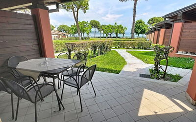 Alloggio:&nbsp;Front Lake Resort le Corti del Lago 617.1