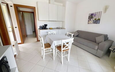 Alloggio:&nbsp;Front Lake Resort le Corti del Lago 617.3