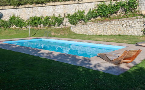Villandro Villanders 602: Acqua, Pianta, Proprietà, Piscina, Azzurro, Rettangolo, Mobili Da Esterno, Shade, Erba, Pavimentazione