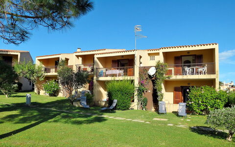 Cannigione 614: Proprietà, Casa, Costruzione, Casa, Estate, Immobiliare, Zona Residenziale, Villa, Lotto, Erba