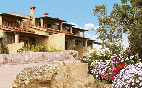 Turri Motta (Pcr150): Proprietà, Costruzione, Casa, Villa, Immobiliare, Albero, Area Rurale, Turismo, Architettura, Villaggio