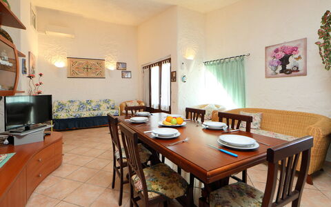 Mirto Marino (Rei410): Camera, Proprietà, Costruzione, Mobilia, Interior Design, Immobiliare, Tavolo, Sala Da Pranzo, Casa, Pavimento