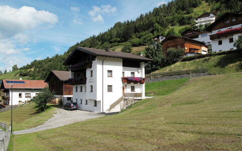 Prutz Kaunertal 659: Cielo, Pianta, Costruzione, Nube, Proprietà, Finestra, Montagna, Albero, Casa, Pendenza