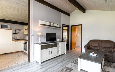 Fedderwardersiel 637.4: Mobilia, Cabinetry, Proprietà, Controsoffitto, Legna, Costruzione, Interior Design, Architettura, Soggiorno, Pavimentazione