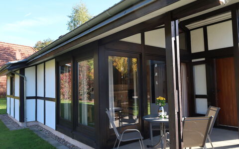 Ronshausen 602: Pianta, Proprietà, Finestra, Cielo, Costruzione, Porta, Sedia, Shade, Legna, Albero