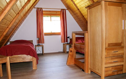 Backhäusle: Mobilia, Proprietà, Cabinetry, Legna, Interior Design, Costruzione, Comfort, Cassetto, Pavimento