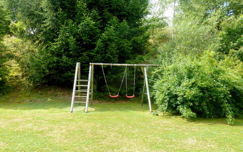 Ilztal: Verde, Erba, Albero, Prato, Arbusto, Graminacee, Giardino, Lotto, Pianta, Cortile
