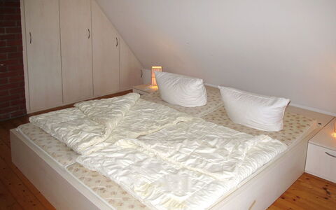 Boche: Letto, Materasso, Camera Da Letto, Mobilia, Bedding, Proprietà, Camera, Telaio Del Letto, Lenzuolo, Pavimento