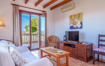 Finca Can Corritx 603.1: Mobilia, Proprietà, Tavolo, Cornice, Comfort, Interior Design, Illuminazione, Soggiorno, Legna, Pianta Della Casa