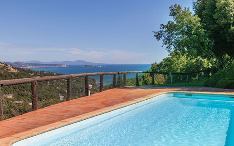 Xarmada Cecilia: Piscina, Proprietà, Immobiliare, Estate, Casa, Azzurro, Villa, Costruzione, Vacanza, Casa