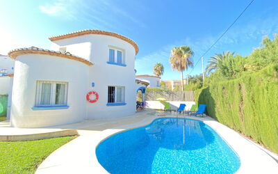 Molins 704.6: Pianta, Cielo, Proprietà, Costruzione, Azzurro, Blu, Albero, Casa, Tempo Libero, Zona Residenziale