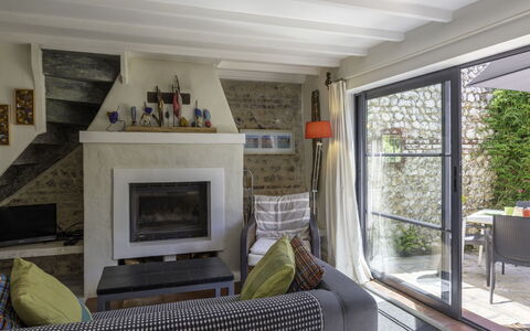Entre Mer et Jardin: Proprietà, Mobilia, Costruzione, Comfort, Legna, Cornice, Soggiorno, Interior Design, Pavimento