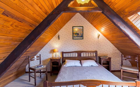 Avel Vor: Mobilia, Proprietà, Costruzione, Legna, Interior Design, Lampada, Pavimento, Immobiliare, Latifoglie, Albero