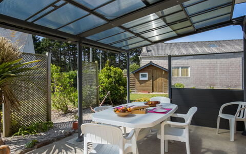 Rève de Plage: Pianta, Mobilia, Proprietà, Tavolo, Shade, Sedia, Interior Design, Costruzione, Finestra, Mobili Da Esterno