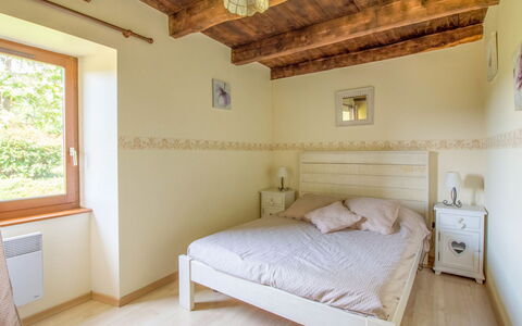 La Salesse: Proprietà, Mobilia, Finestra, Costruzione, Comfort, Legna, Interior Design, Telaio Del Letto, Pavimento