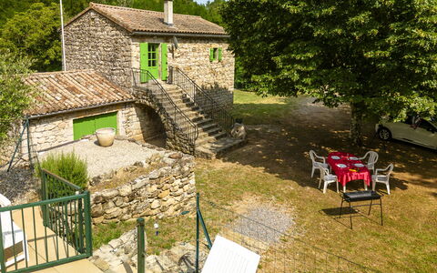 Le Moulin: Pianta, Proprietà, Costruzione, Albero, Ruota, Lotto, Tavolo, Erba, Cielo