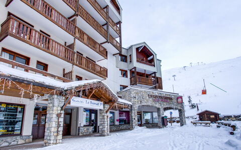Tignes 655: Cielo, Costruzione, Finestra, Neve, Casa, Pendenza, Urban Design, Congelamento, Inverno, Montagna