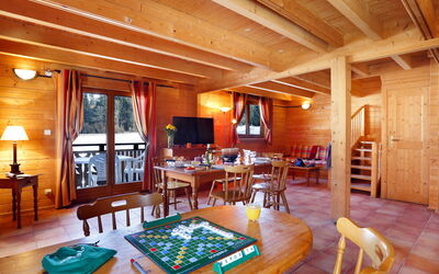 Bois de Champelle 602.1: Camera, Proprietà, Costruzione, Interior Design, Mobilia, Casa, Immobiliare, Fascio, Soffitto, Soggiorno