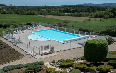 Sault 603: Cielo, Proprietà, Pianta, Acqua, Albero, Piscina, Paesaggio Naturale, Lotto, Shade, Erba
