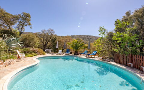 La Sacherie de L'Autourière: Acqua, Cielo, Risorse Idriche, Proprietà, Piscina, Natura, Azzurro, Pianta, Albero, Paesaggio Naturale