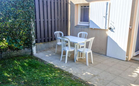 Rivages D'Olonne: Proprietà, Casa, Immobiliare, Costruzione, Casa, Backyard, Terrazza, Cortile, Zona Residenziale, Camera