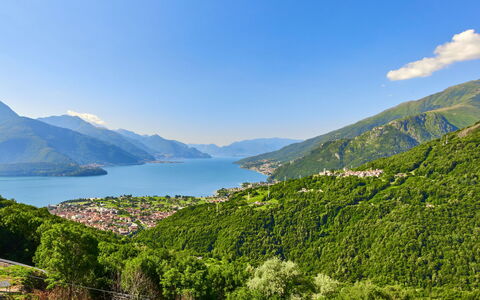 Antonia: Cielo, Acqua, Montagna, Risorse Idriche, Nube, Pianta, Paesaggio Naturale, Albero, Lago, Banca