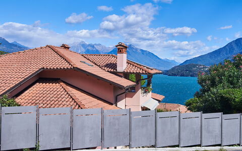 Terrazzo Fiorito: Mobilia, Proprietà, Cornice, Azzurro, Legna, Illuminazione, Interior Design, Comfort, Pavimento, Pavimentazione