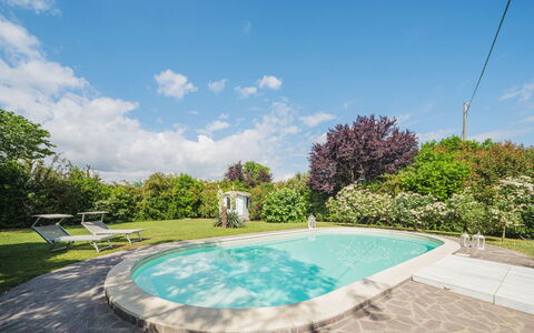 Villa Ulivo: Nube, Acqua, Cielo, Pianta, Proprietà, Piscina, Natura, Azzurro, Botanica, Corpo D'Acqua