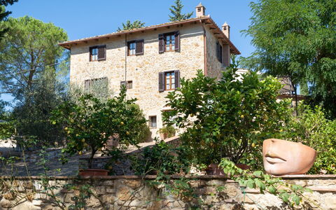 Il Sangiovese: Costruzione, Pianta, Cielo, Finestra, Albero, Casa, Lotto, Villetta, Facciata