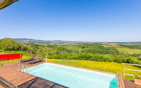 Podere San Lorenzo: Cielo, Acqua, Proprietà, Pianta, Piscina, Azzurro, Costruzione, Mobili Da Esterno, Paesaggio Naturale, Albero
