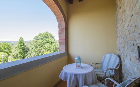 Le Terrazze: Proprietà, Costruzione, Tavolo, Pianta, Cielo, Sedia, Azzurro, Shade, Finestra, Tavola