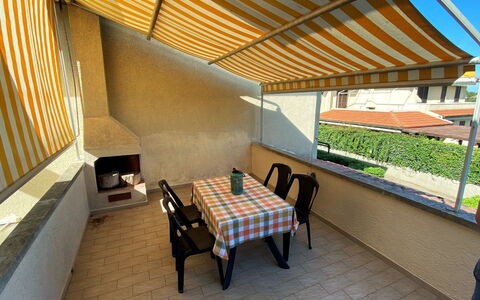 Palazzeta Ii: Mobilia, Proprietà, Cornice, Azzurro, Legna, Illuminazione, Interior Design, Comfort, Pavimento, Pavimentazione