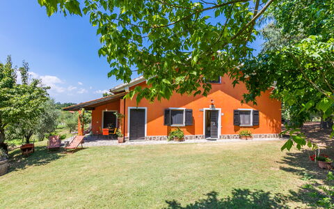 Podere Cerbaia (Smr100): Pianta, Costruzione, Cielo, Finestra, Paesaggio Naturale, Albero, Casa, Lotto, Shade, Nube