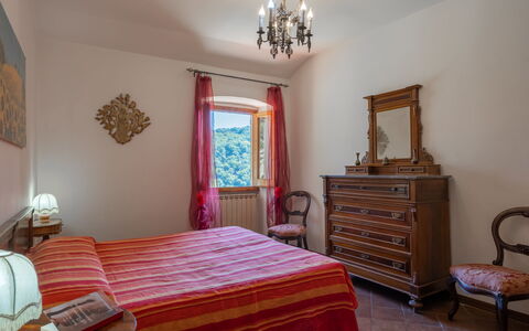 Podere le Ripe: Camera Da Letto, Camera, Mobilia, Proprietà, Letto, Lenzuolo, Telaio Del Letto, Interior Design, Immobiliare, Pavimento