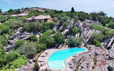 Roccia di Volpe: Proprietà, Piscina, Botanica, Turismo, Vacanza, Roccia, Albero, Baia, Costa, Immobiliare