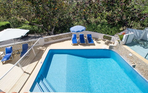 Neves Ii: Acqua, Proprietà, Piscina, Costruzione, Blu, Pianta, Azzurro, Mobili Da Esterno, Albero, Cielo