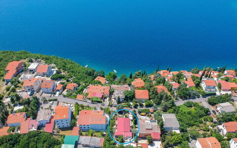 Crikvenica Jadranovo 611: Proprietà, Acqua, Costruzione, Paesaggio Naturale, Casa, Urban Design, Vegetazione, Costiera E Morfologie Oceanic, Paesaggio, Zona Residenziale