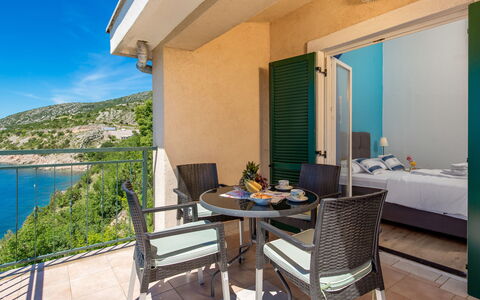 Senj 629: Mobilia, Costruzione, Acqua, Tavolo, Azzurro, Pianta, Shade, Legna, Nube, Sedia