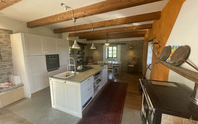 Casa Vacanza Cascina Lovera 606.4: Cabinetry, Costruzione, Controsoffitto, Legna, Cucina, Casa, Architettura, Interior Design, Fascio, Pavimento