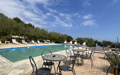 San Lorenzo al Mare 639: Mobili Da Esterno, Piscina, Landscaping, Ricorrere, Eco Hotel, Reflecting Pool