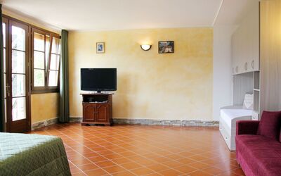 La Tartufaia 651.8: Camera, Proprietà, Pavimento, Mobilia, Interior Design, Costruzione, Parete, Soggiorno, Casa, Soffitto