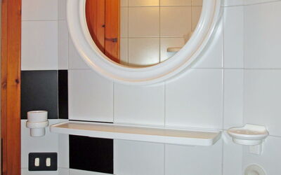 Ca' Pignoi 625.6: Specchio, Rubinetto, Lavello, Lavandino Del Bagno, Idraulico Fixture, Cabinetry, Legna, Interior Design, Bagno