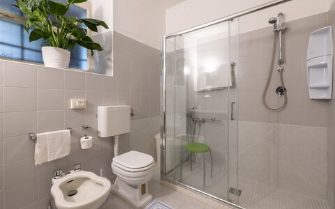 Anduins 601: Idraulico Fixture, Soffione Doccia, Proprietà, Pianta, Rubinetto, Costruzione, Bagno, Doccia, Toilet Seat, Gabinetto
