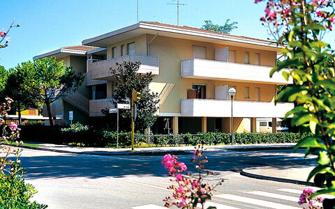 Bibione 650: Zona Residenziale, Proprietà, Costruzione, Casa, Quartiere, Architettura, Casa, Cittadina, Immobiliare, Appartamento