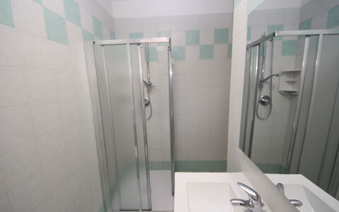 Rosolina Mare 648: Doccia Porta, Proprietà, Idraulico Fixture, Specchio, Soffione Doccia, Doccia, Doccia Bar, Bagno, Architettura